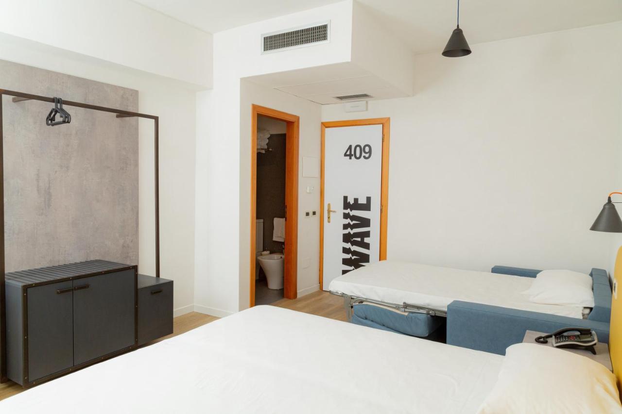 Wave Hotel Acireale Exterior photo