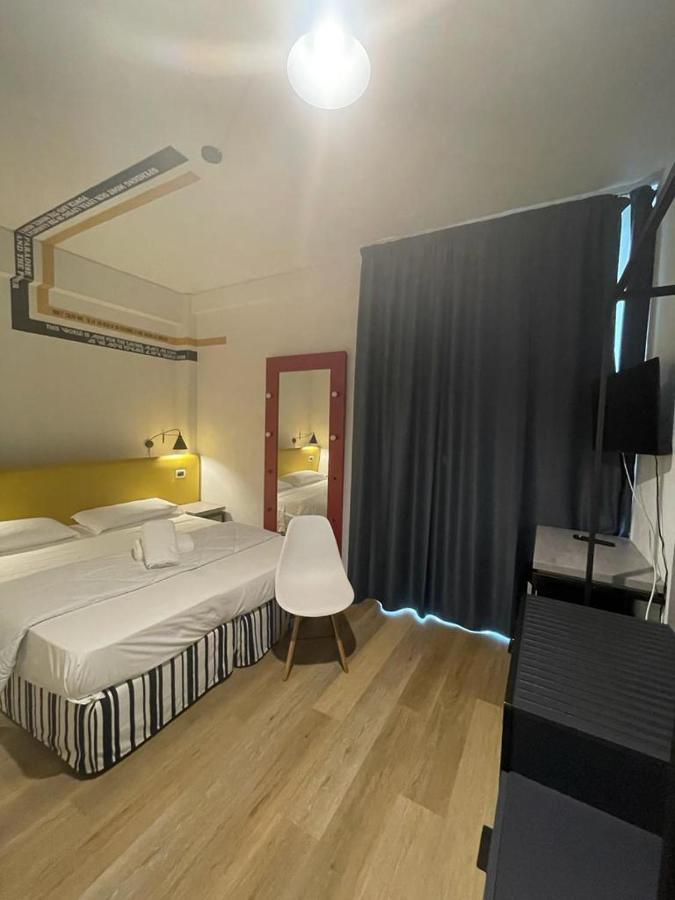 Wave Hotel Acireale Exterior photo
